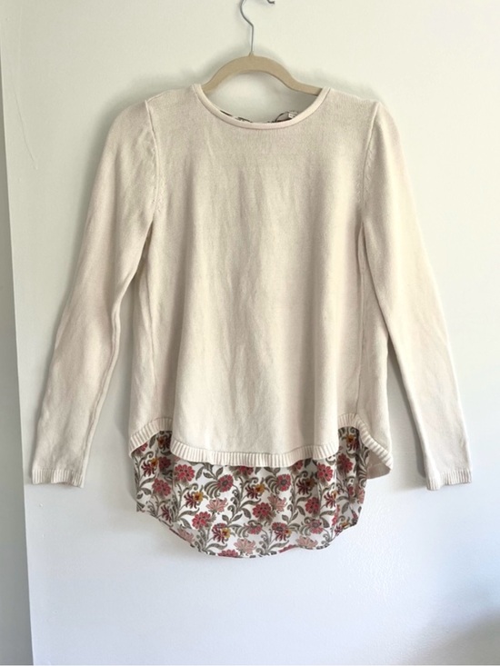 LOFT Sweaters - LOFT Layered Cream Floral Knit Sweater Top Minimalist Casual Preppy Size XS